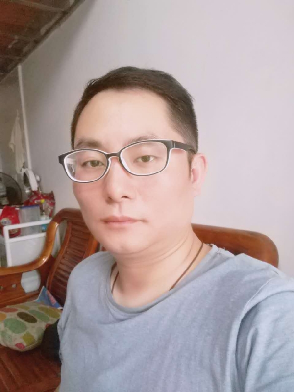 流星的尾巴的第一张照片--东山征婚网