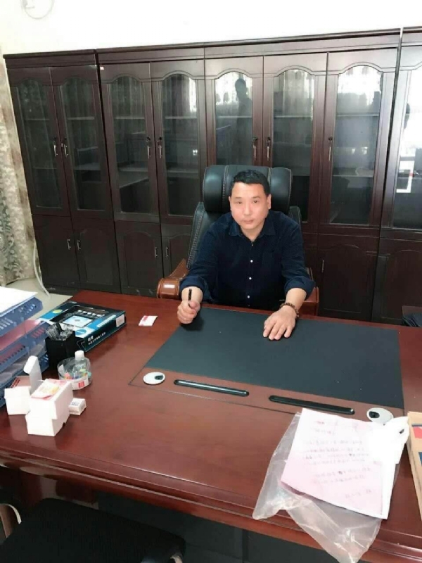 艺术家的第一张照片--东山征婚网