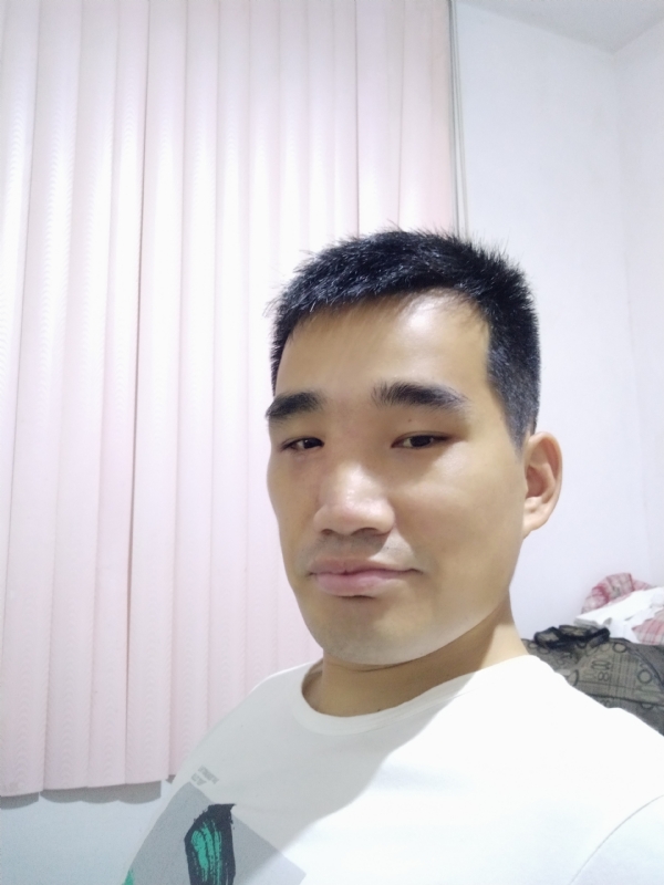 大男孩的第一张照片--东山征婚网