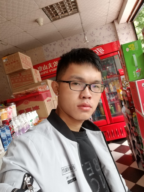 柒年的第一张照片--东山征婚网