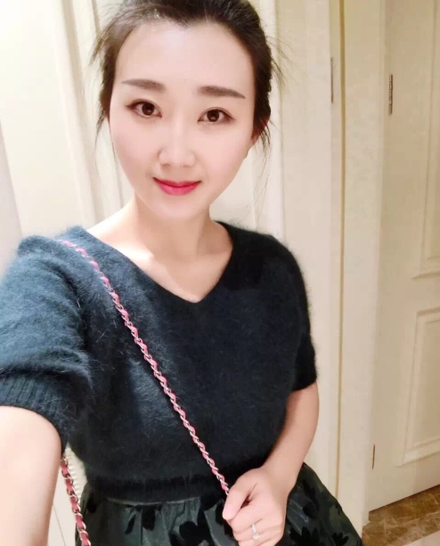 小妮的第三张照片--东山征婚网