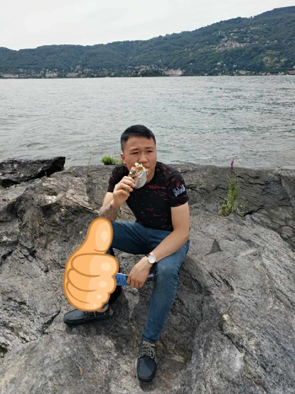 绚烂背后的平淡的第一张照片--东山征婚网