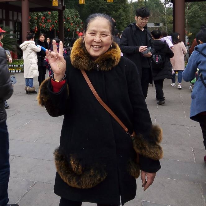刘刘的第一张照片--东山征婚网