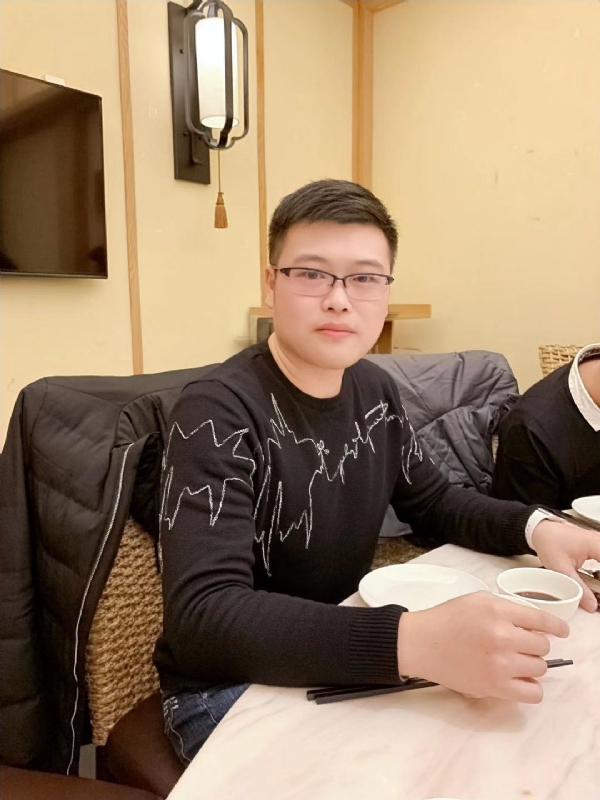 YIDA的第一张照片--东山征婚网