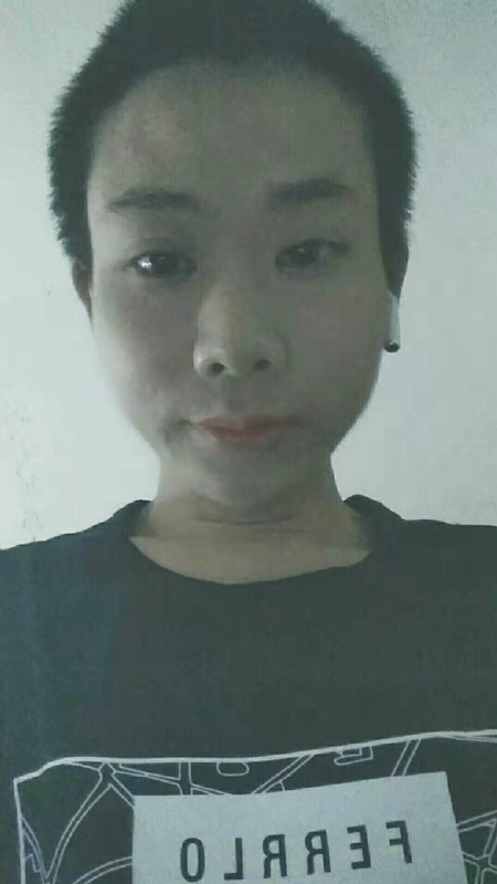 水中月的第一张照片--东山征婚网