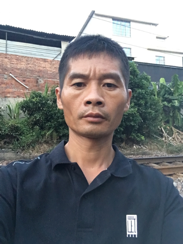 小张的第一张照片--东山征婚网