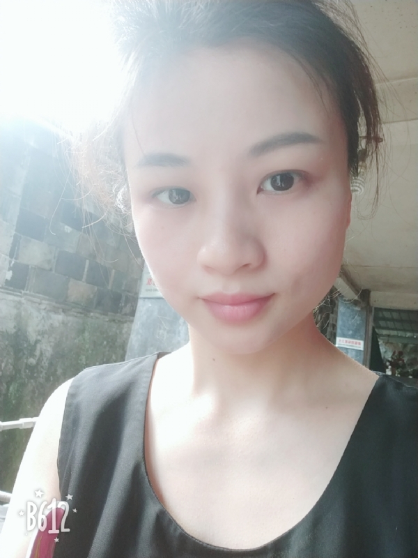 慢慢的第三张照片--东山征婚网