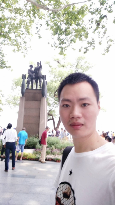 志东的第三张照片--东山征婚网