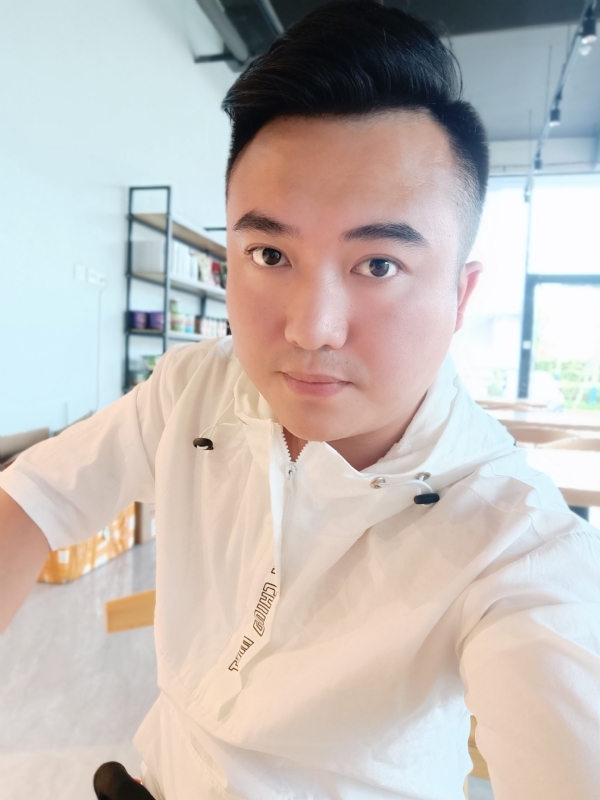 王先生的第一张照片--东山征婚网