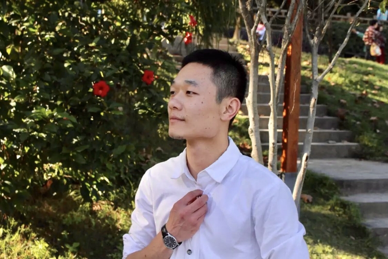落落大方的第一张照片--东山征婚网