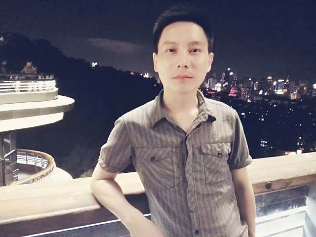 幕秋的第一张照片--东山征婚网