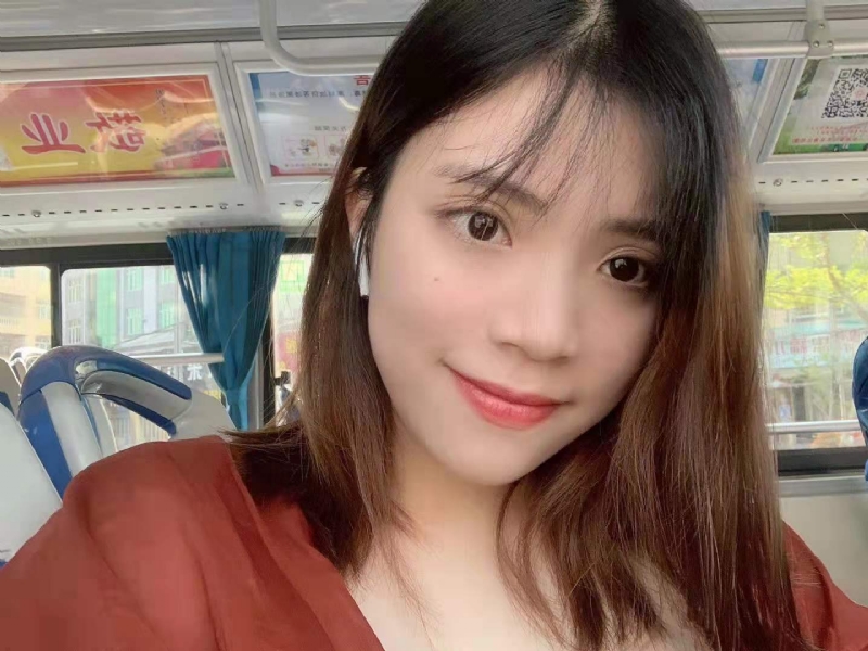 小眼睛的第一张照片--东山征婚网