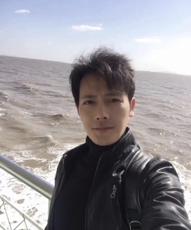 疯狂的小鱼的第一张照片--东山征婚网