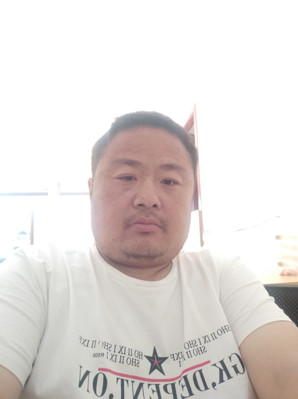 流星隐爱的第一张照片--东山征婚网