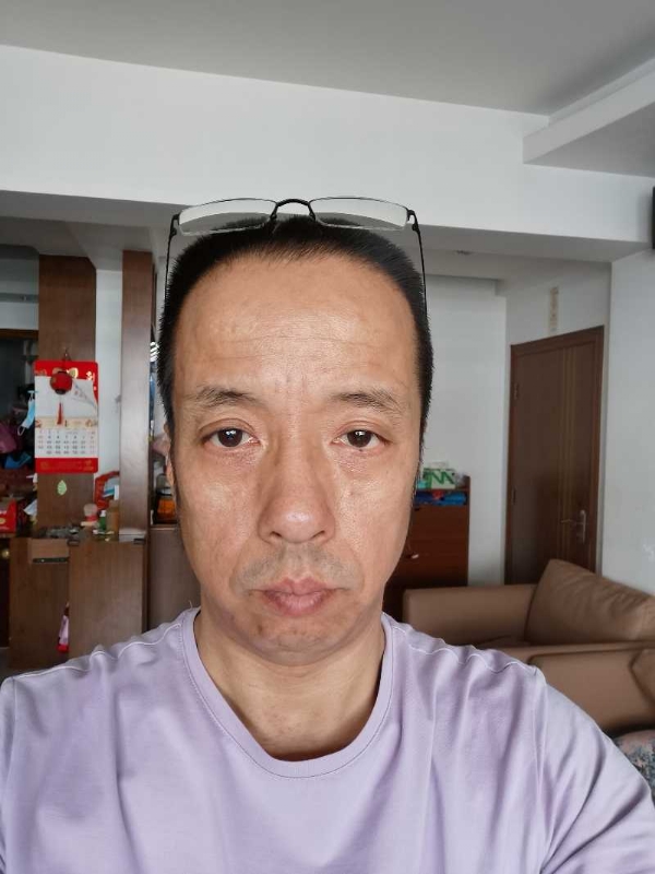 萨博的第一张照片--东山征婚网