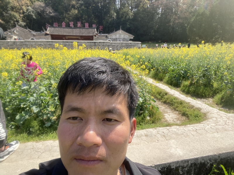 开心的第一张照片--东山征婚网