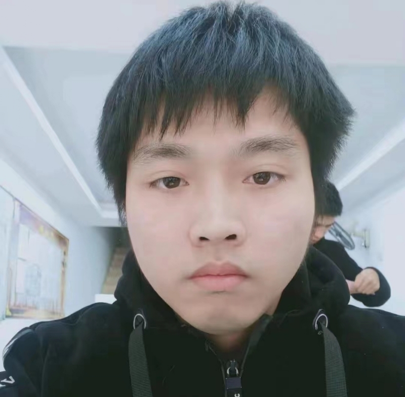 无奋斗不清春的第一张照片--东山征婚网