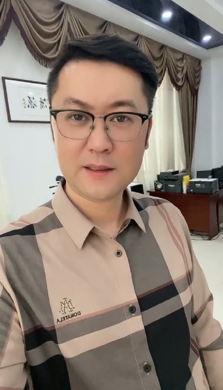 勤勉的第一张照片--东山征婚网