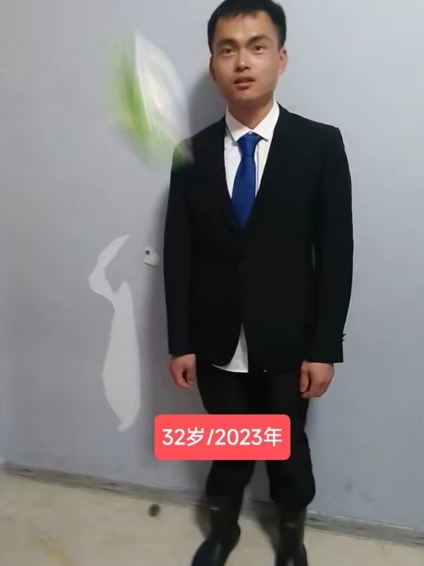 林嘉任的第一张照片--东山征婚网