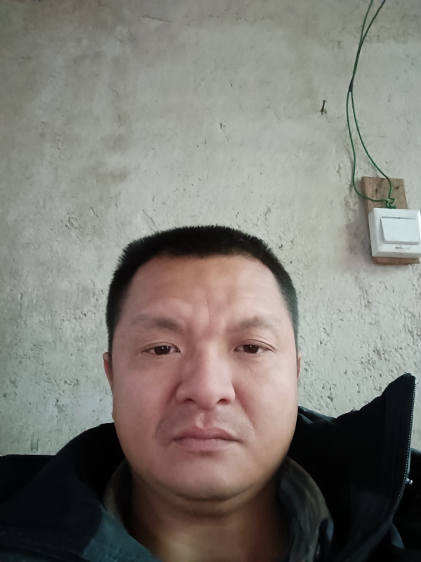 兰成龙的第三张照片--东山征婚网