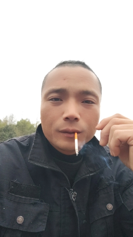 伯爵的第一张照片--东山征婚网