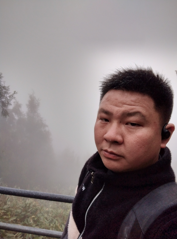 何何何的第一张照片--东山征婚网