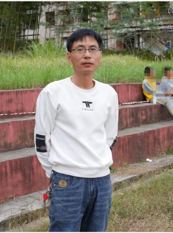 寻寻觅觅的第一张照片--东山征婚网