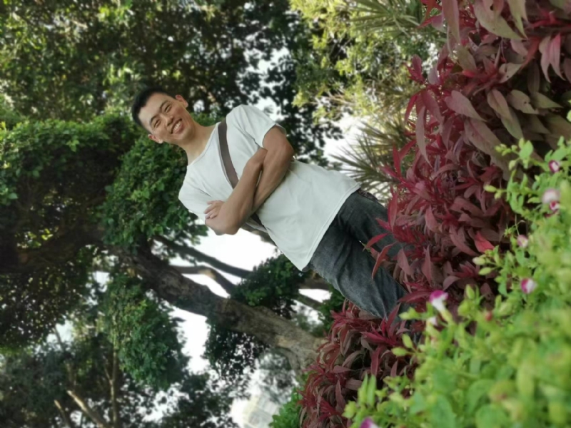 孤狼的第一张照片--东山征婚网